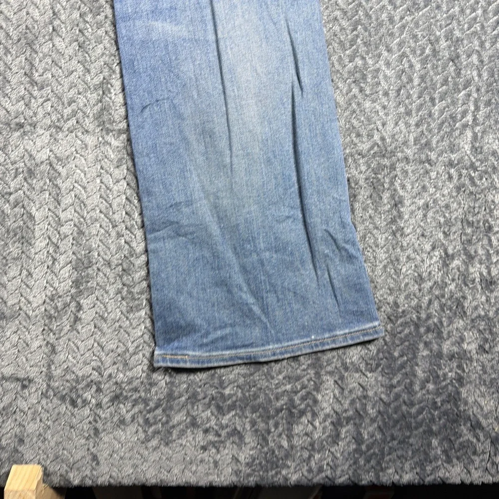 Levi's Demi Curve Women's Jeans Size 33 Bootcut Stretch Medium Wash‎ Distressed